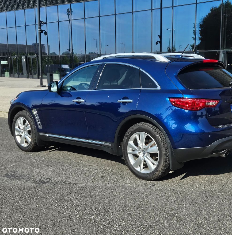 Infiniti QX70 3.7 AWD GT - 15