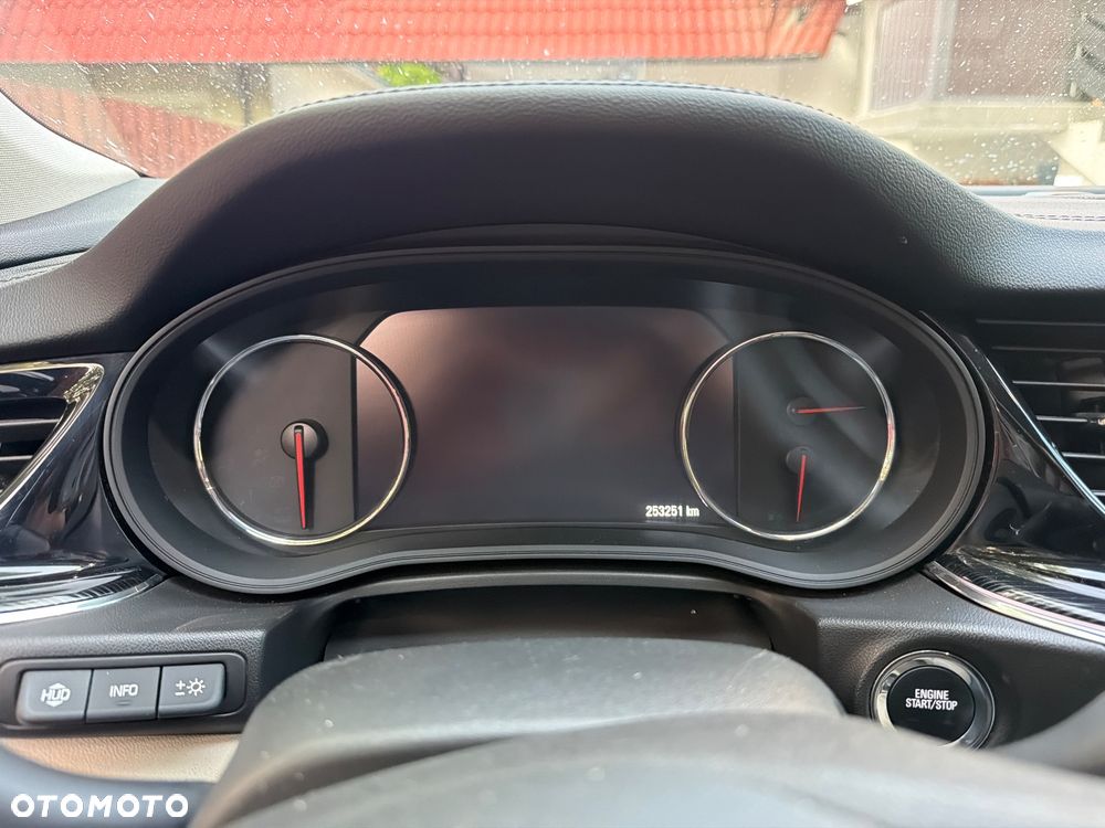 Opel Insignia 2.0 CDTI Ultimate S&S - 9