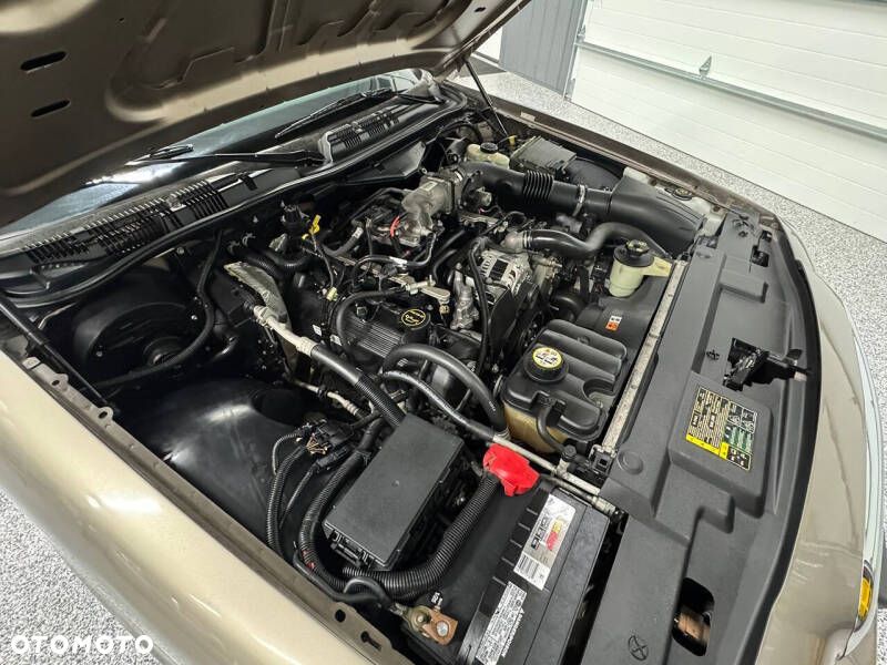 Ford Crown - 30