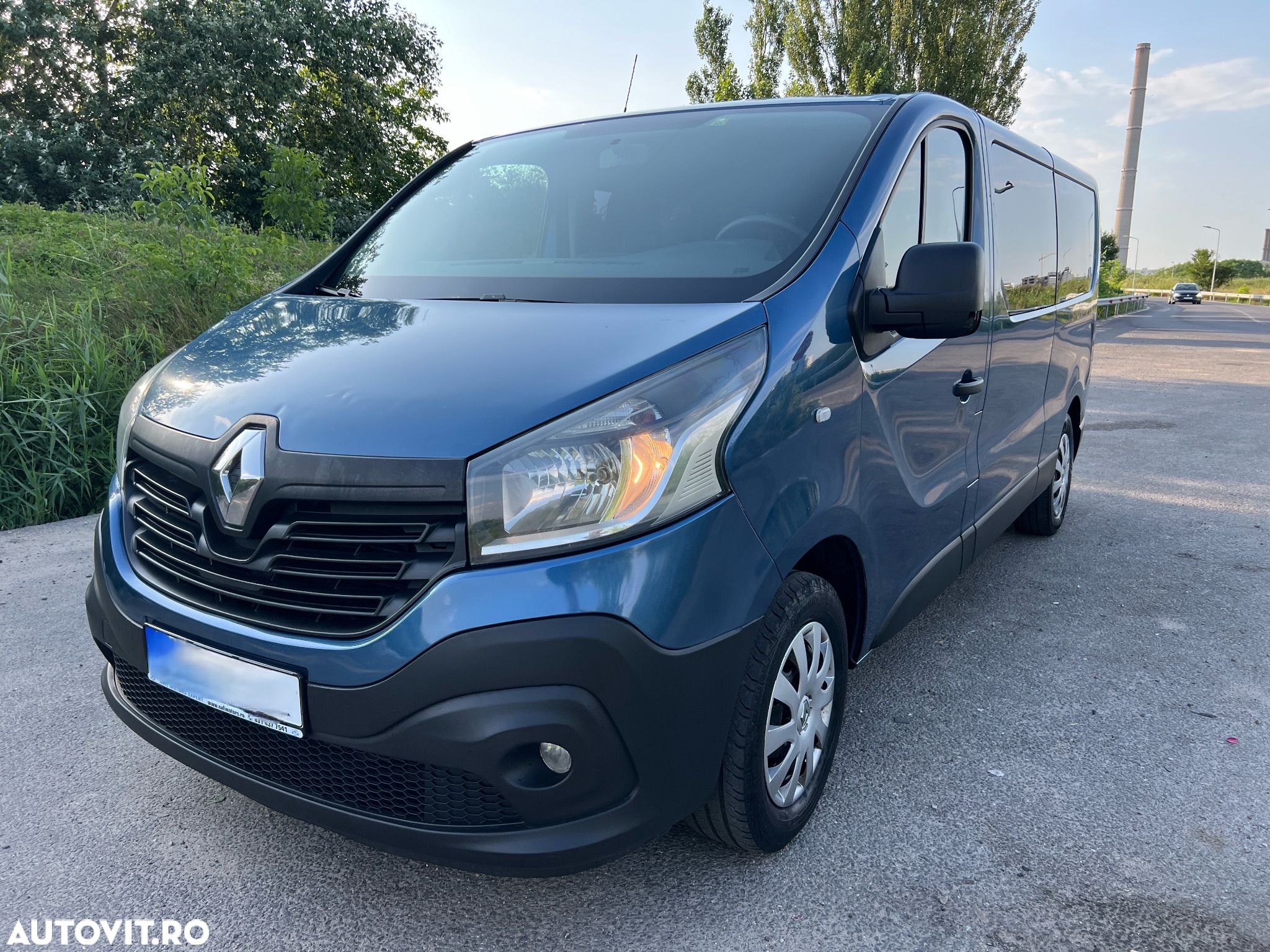 Renault Trafic Combi L2H1 1.6 dCi TT 125 7+1 Expression - 1