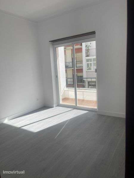 Apartamento T2+1 Centro de Mafra - Aceita Permuta - Grande imagem: 3/12
