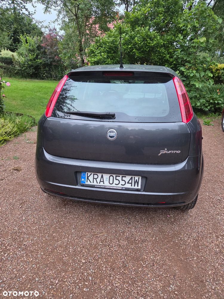 Fiat Punto 1.4 16V Dynamic - 6