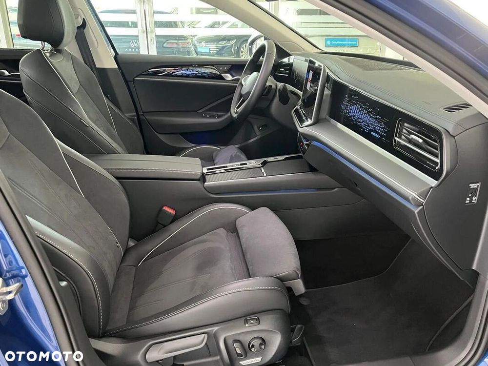 Volkswagen Passat Variant 1.5 TSI EVO Elegance DSG - 23