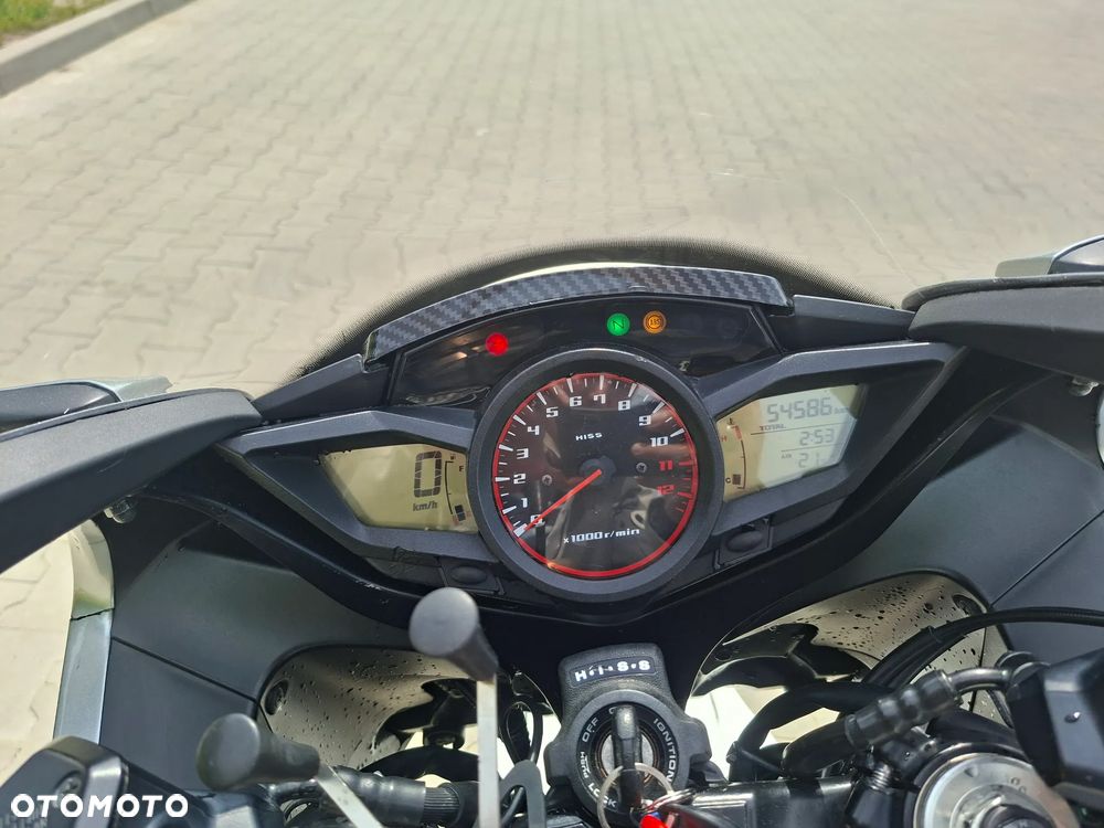 Honda VFR - 9