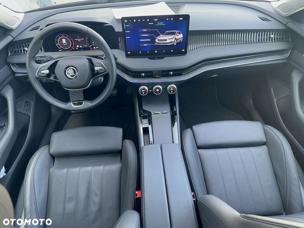 Skoda Superb 2.0 TDI SCR 4x4 Selection DSG - 9