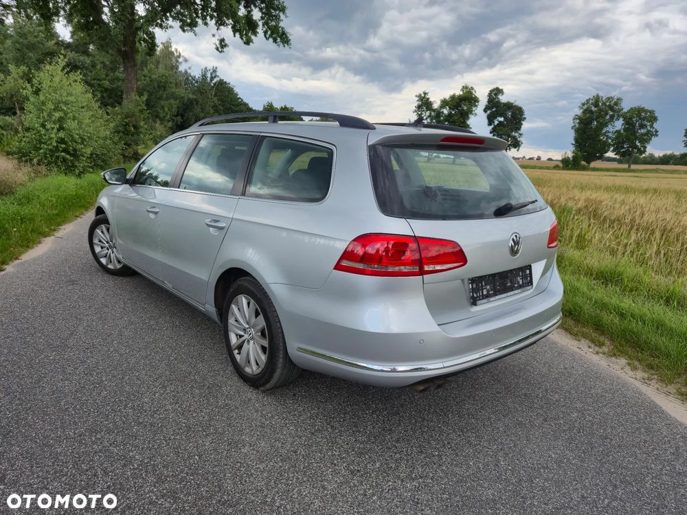 Volkswagen Passat 2.0 TDI DPF DSG Comfortline - 28