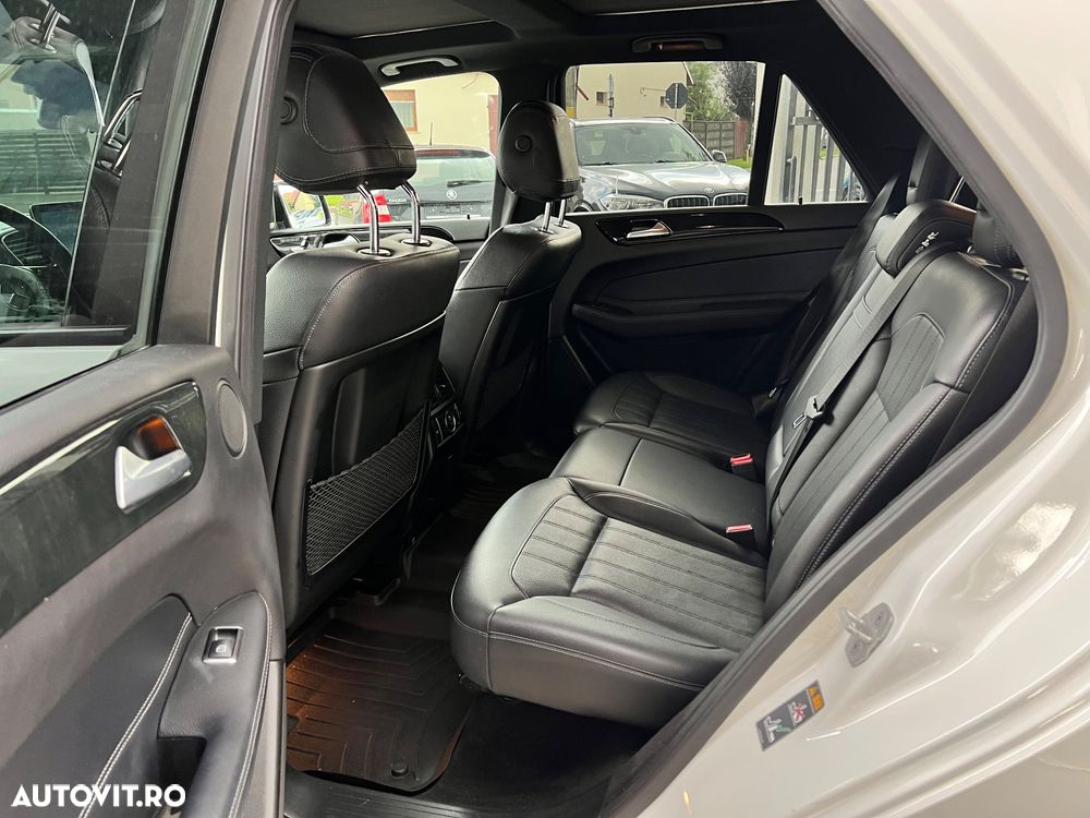Mercedes-Benz GLE 400 4Matic 9G-TRONIC AMG Line - 15