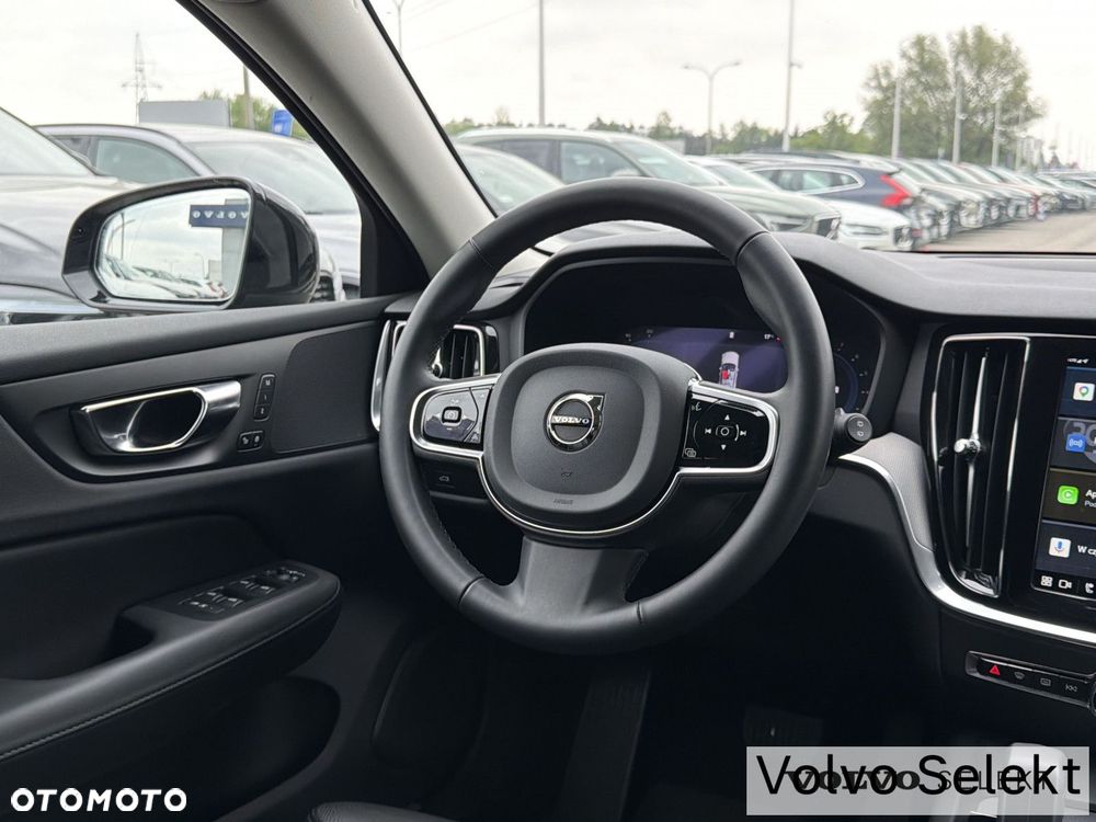 Volvo V60 Cross Country - 12
