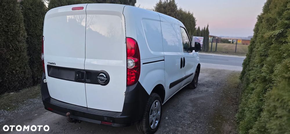 Opel Combo - 8