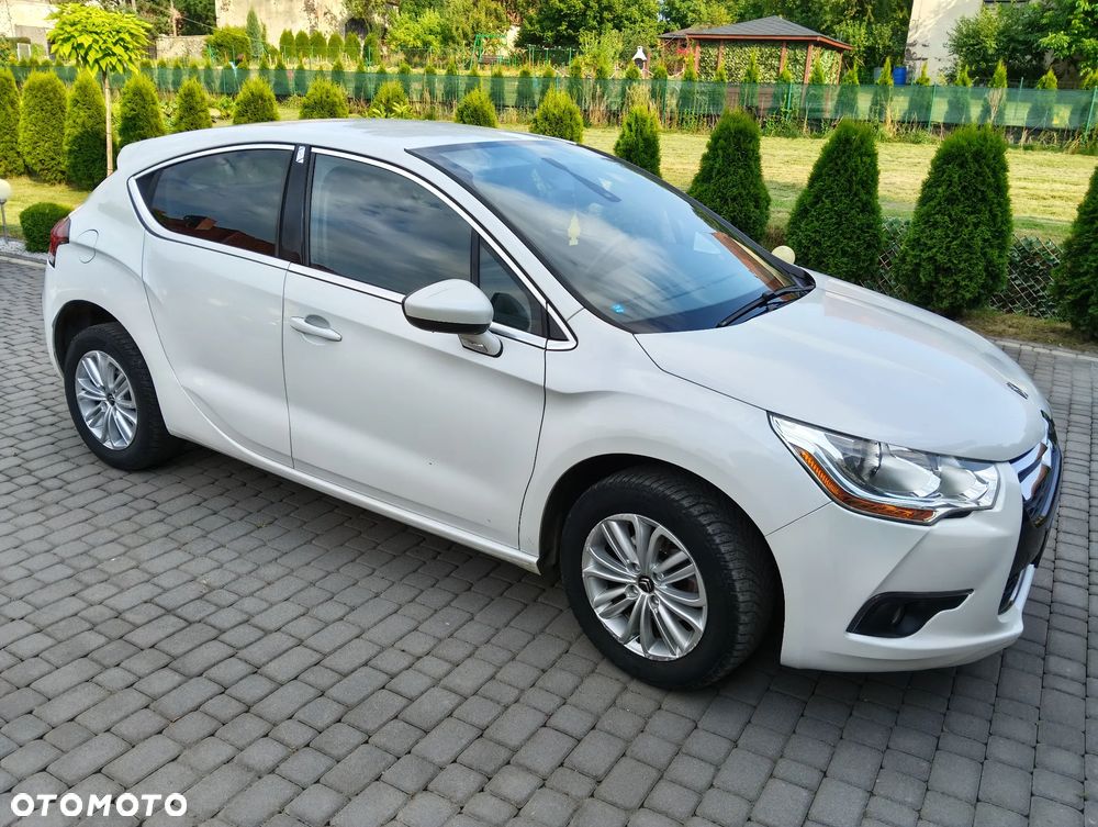 Citroën DS4 e-HDi 110 Chic - 1
