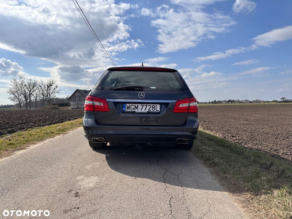 Mercedes-Benz Klasa E 350 CDI BlueEff Avantgarde - 2