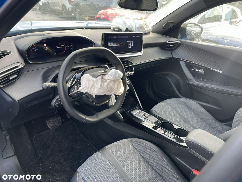 Peugeot 2008 1.2 PureTech Allure Pack S&S EAT8 - 6