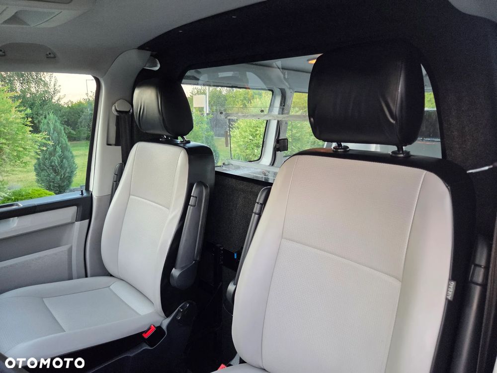 Volkswagen Transporter - 24