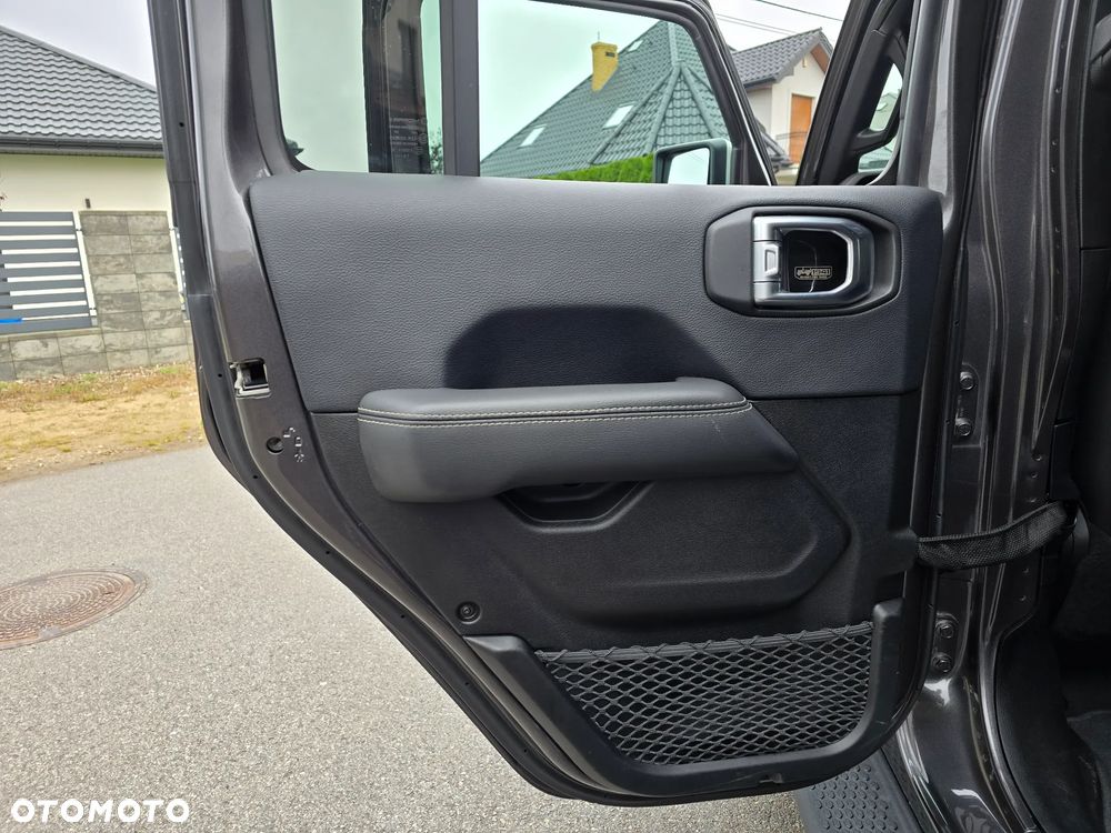 Jeep Wrangler Unlimited GME 2.0 Turbo Sahara - 15