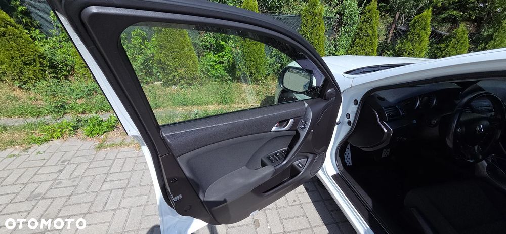 Honda Accord 2.0 Elegance Advantage - 16