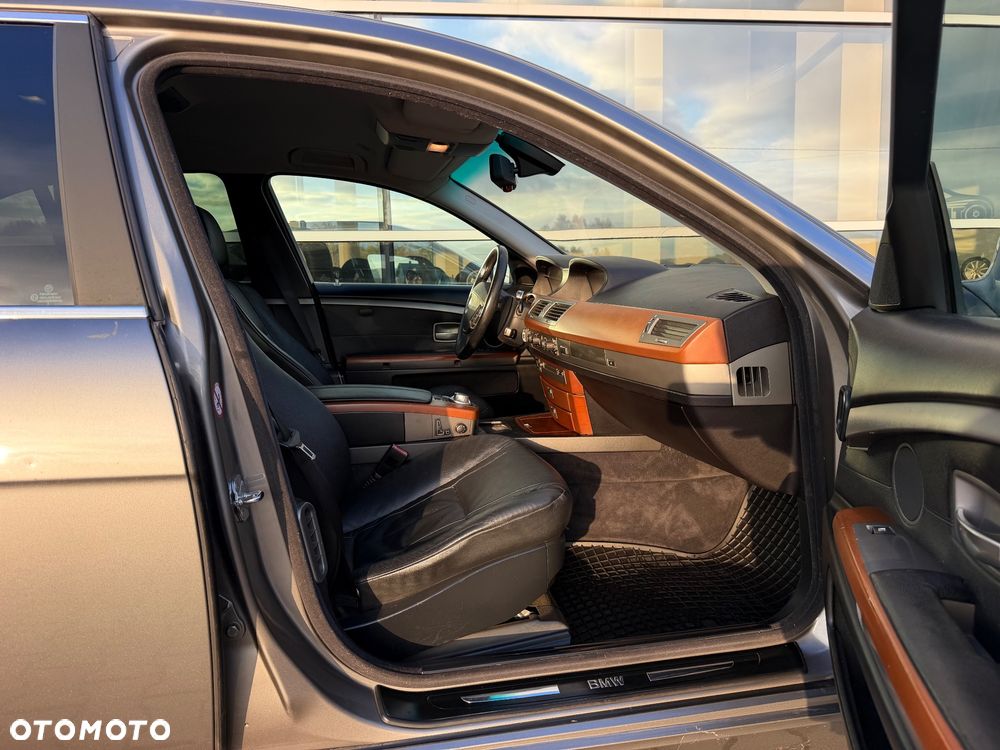 BMW Seria 7 730d - 33