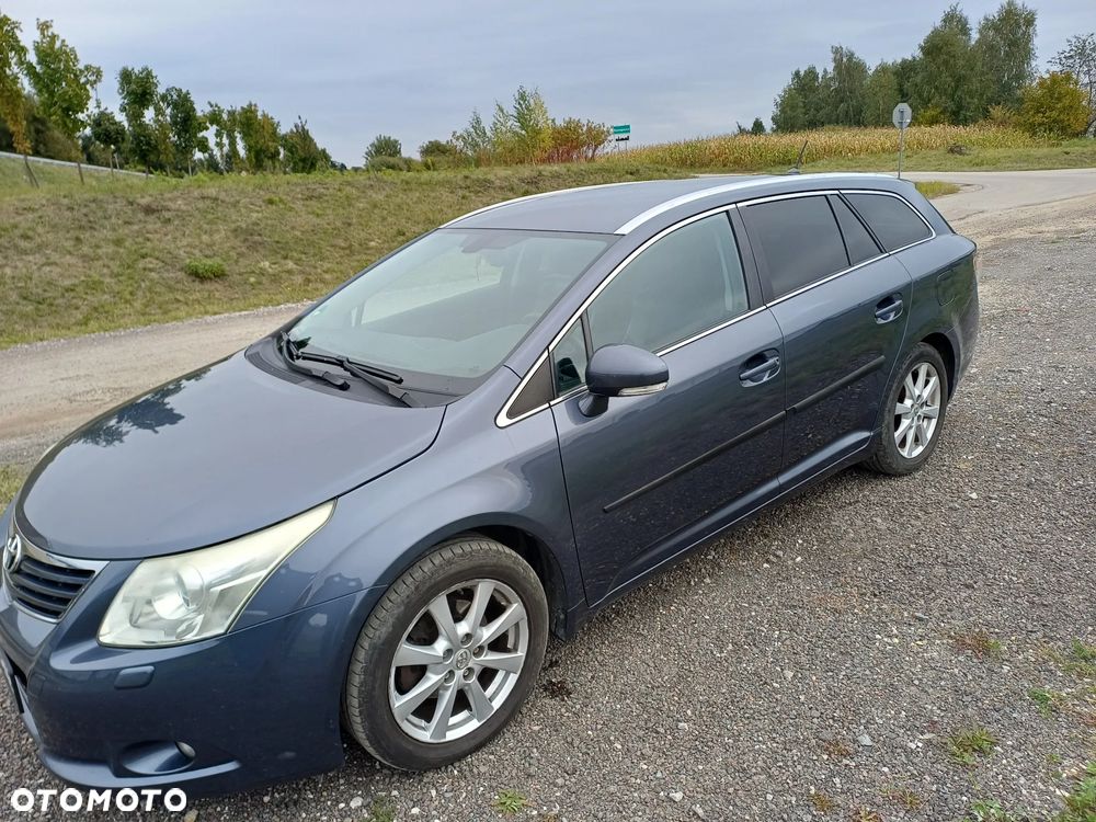 Toyota Avensis - 29
