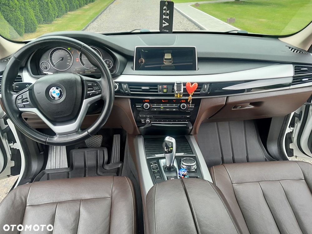 BMW X5 xDrive25d - 16