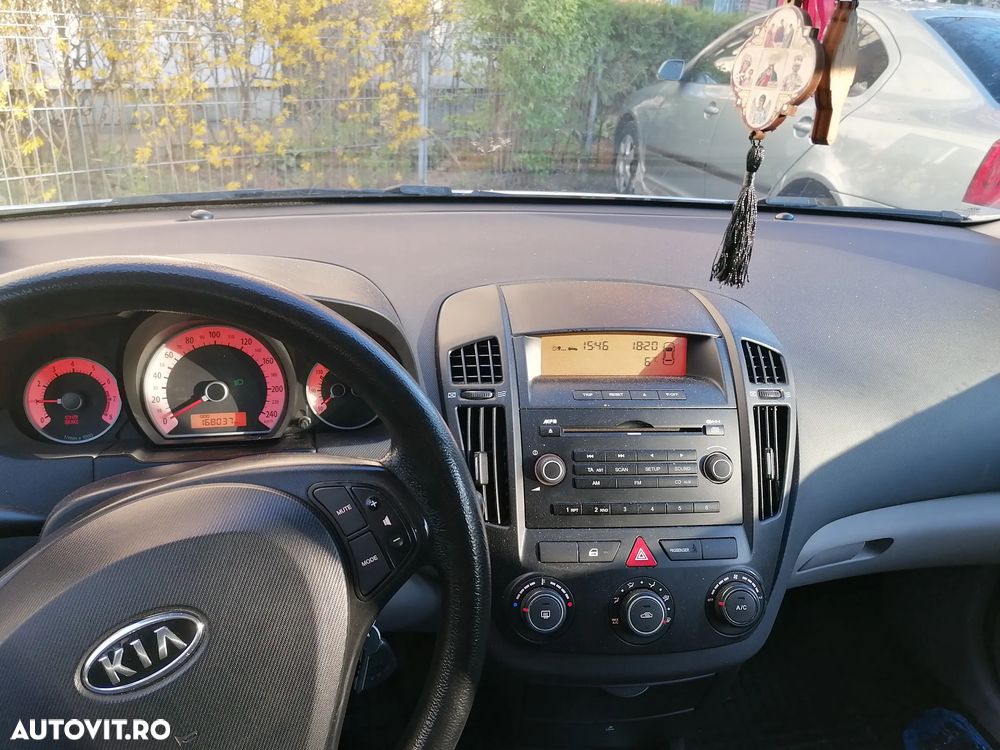 Kia Ceed 1.4 GSL BEST - 2