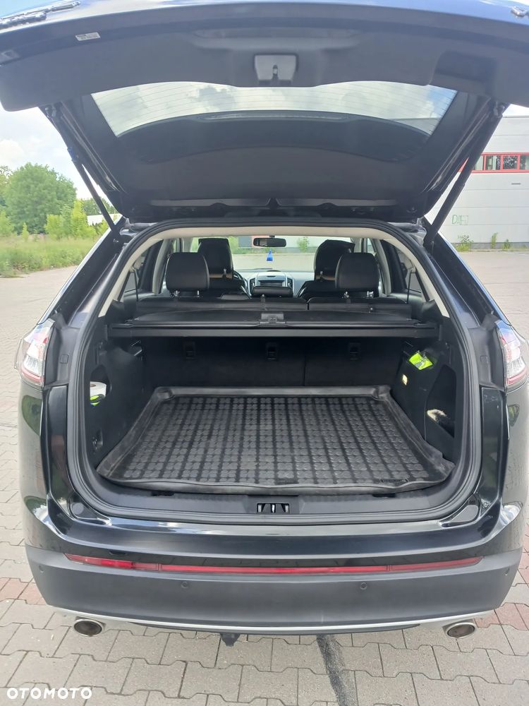 Ford Edge 3.5 SE - 17