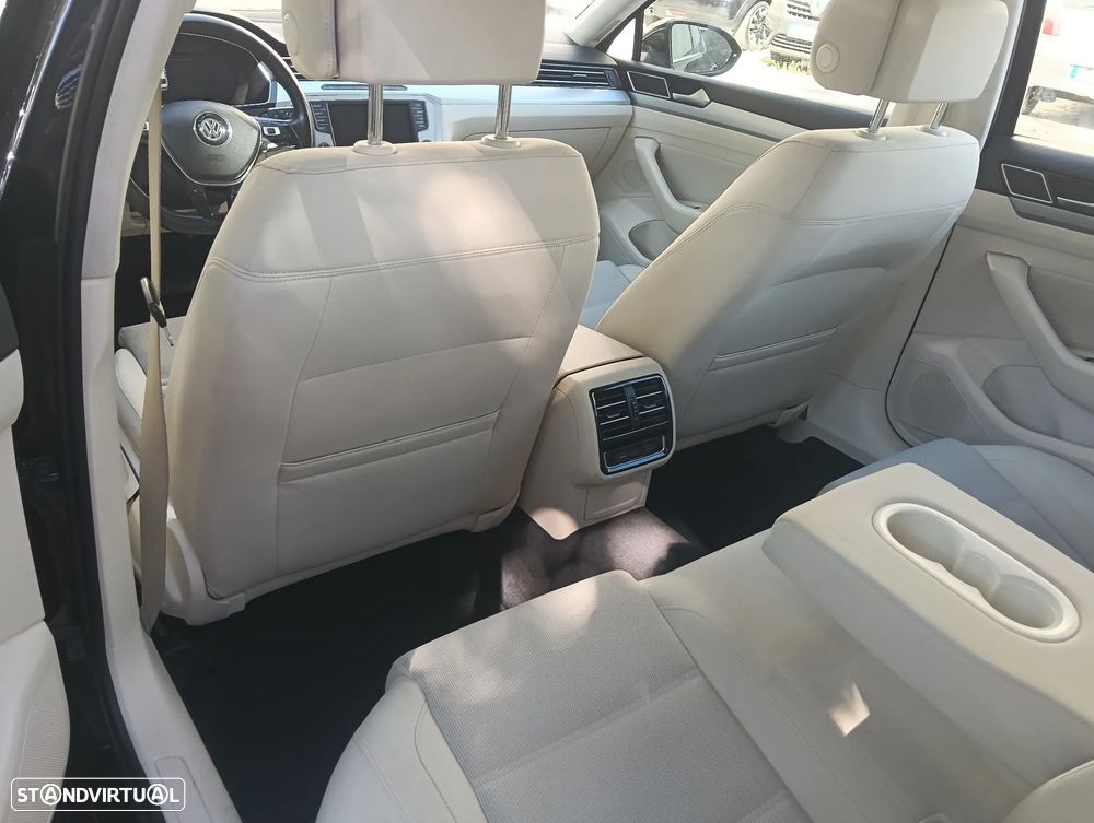 VW Passat 2.0 TDI Highline DSG - 16