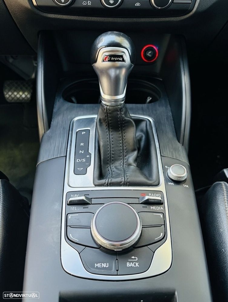 Audi A3 Sportback 1.6 TDI S tronic S line Sport Pack - 10