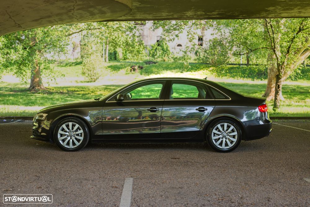 Audi A4 2.0 TDI multitronic Business Line Sport - 2
