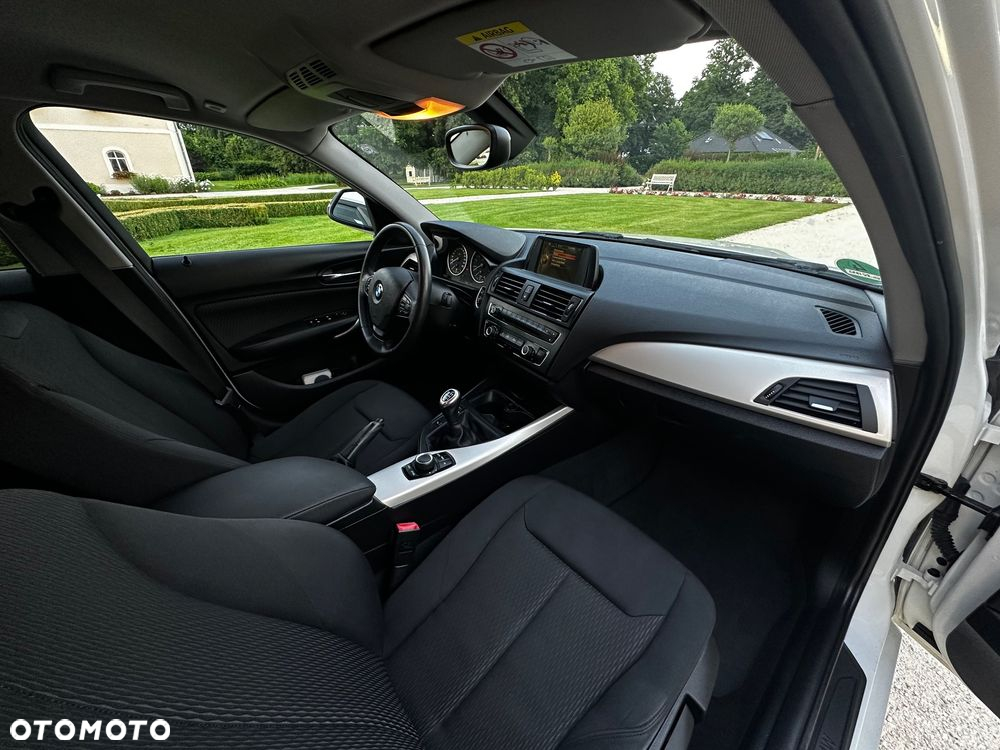 BMW Seria 1 118i - 13