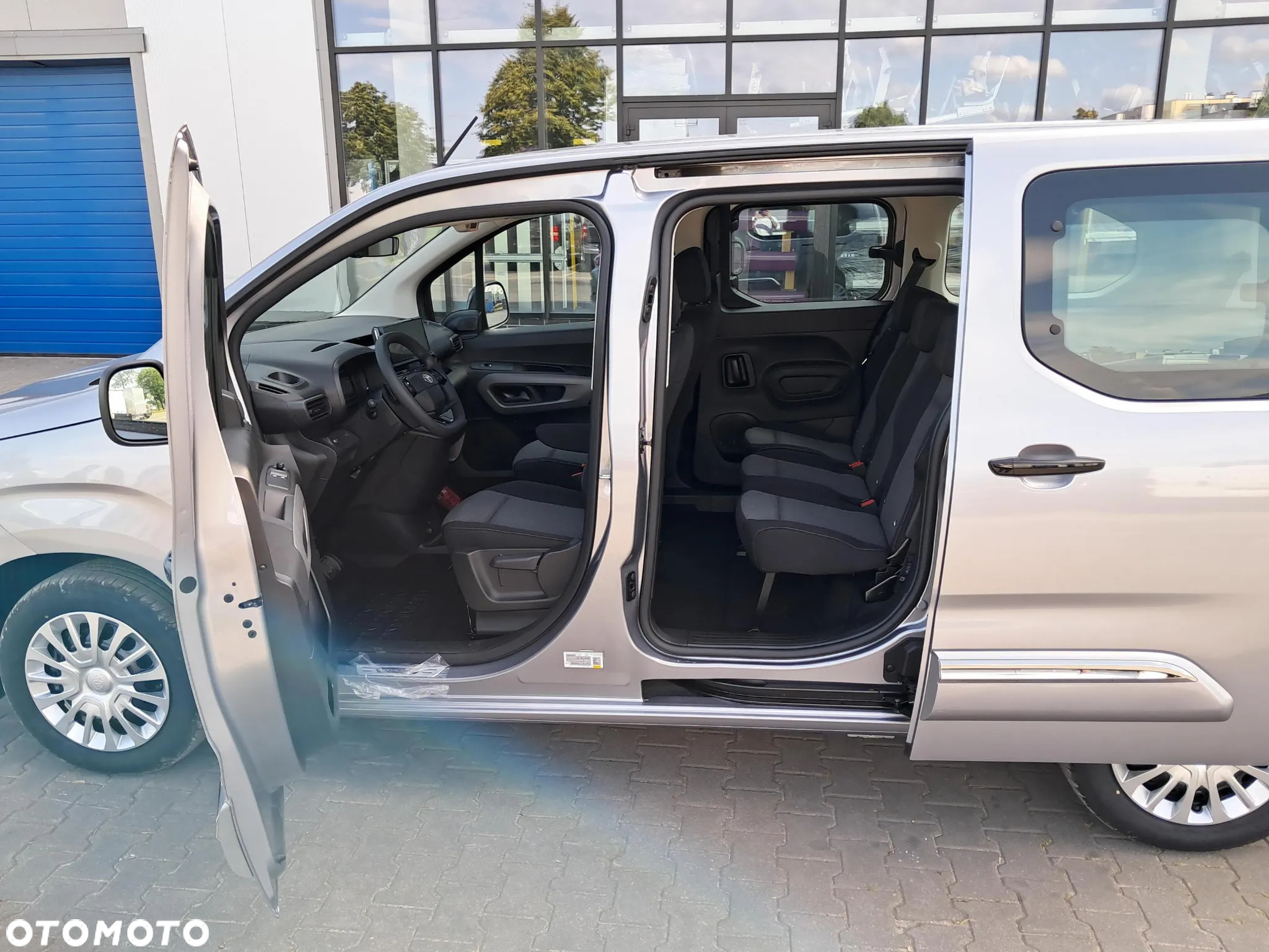 Toyota Proace City Verso Long 1.5 D-4D Business - 11