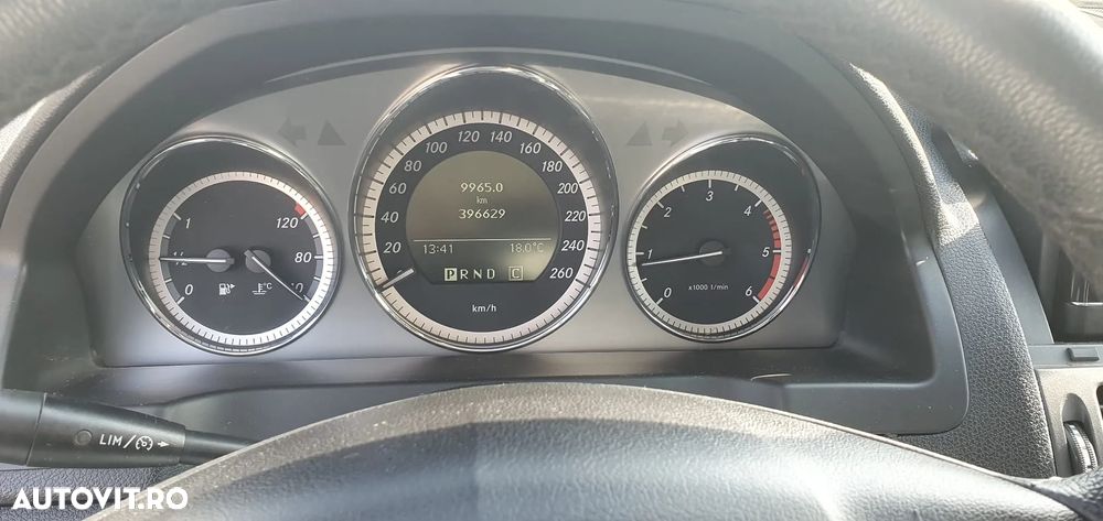 Mercedes-Benz C - 9