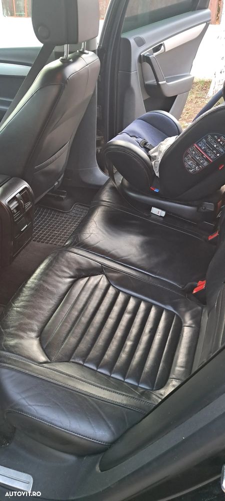 Volkswagen Passat 2.0 TDI Blue TDI DSG Comfortline - 13