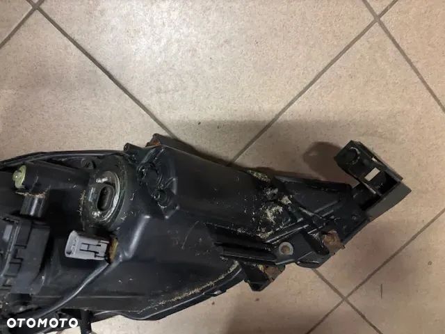 LAMPA PRZÓD LEWA PRAWA MAZDA 5 I - 21