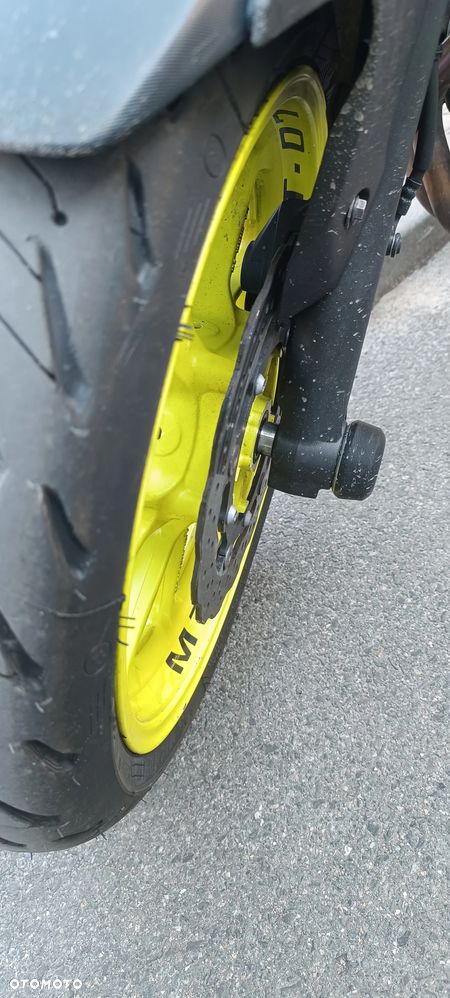 Yamaha MT - 8