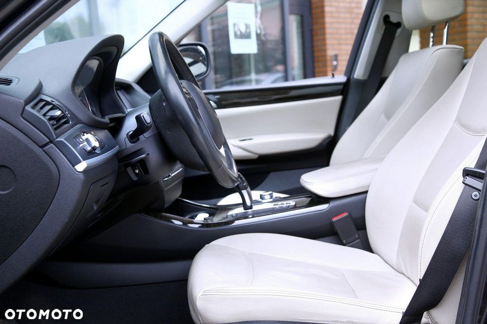 BMW X3 xDrive20d - 14