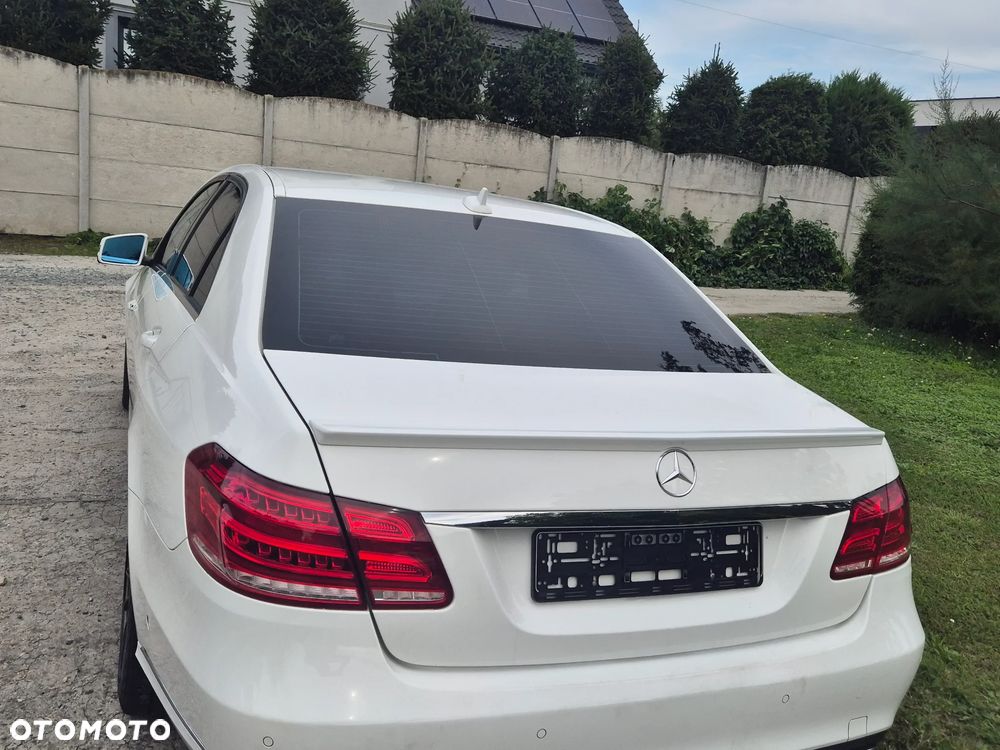 Mercedes-Benz Klasa E - 19