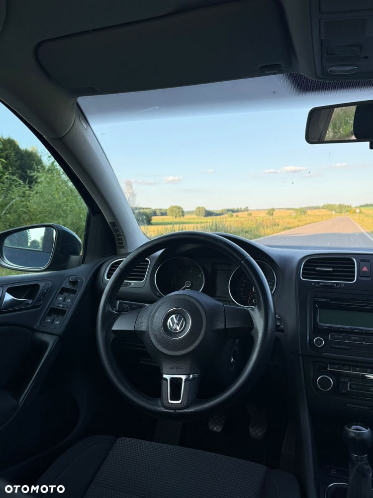 Volkswagen Golf 1.6 TDI Comfortline - 23