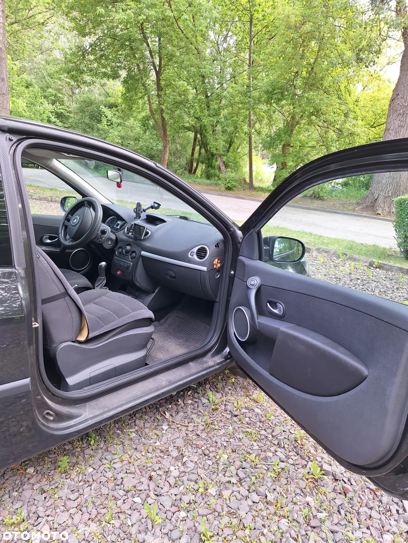 Renault Clio 1.2 16V 75 Collection - 9