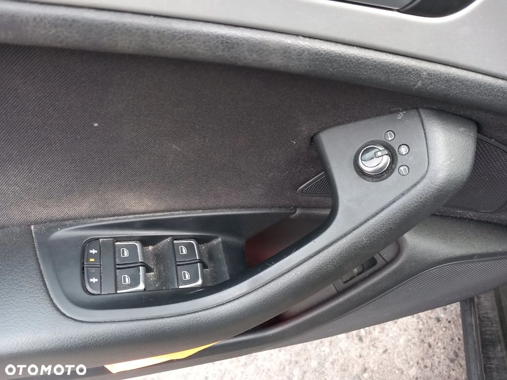 Audi A6 Avant 3.0 TDI DPF multitronic - 14