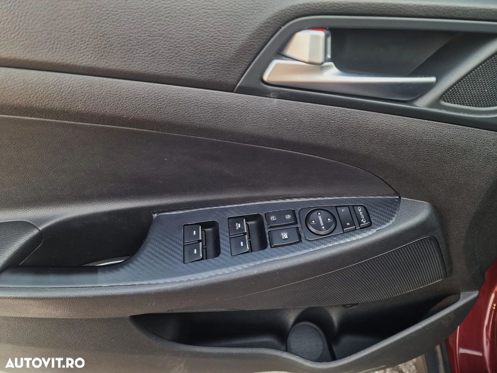 Hyundai Tucson blue 1.7 CRDi 2WD DCT Premium - 25