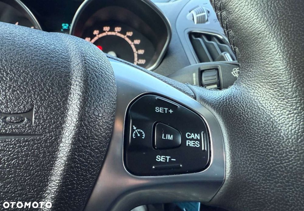 Ford Tourneo Courier - 15