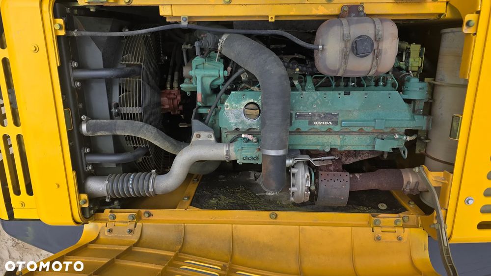 Volvo 240C - 15