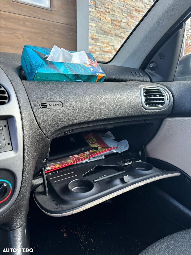 Peugeot 206 1.4E One-Line - 14