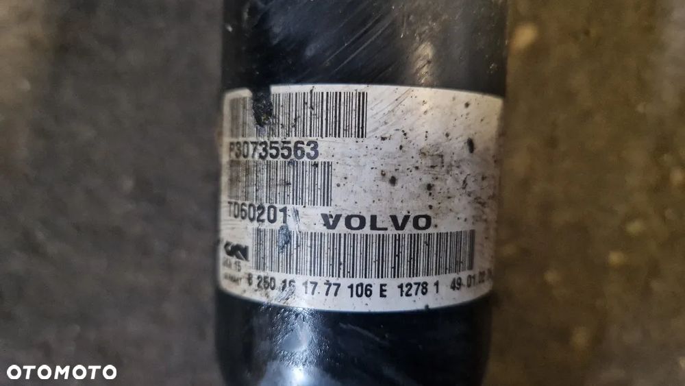 VOLVO XC90 2,4 D5 PÓŁOŚ PRAWA AUTOMAT P30735563 - 2