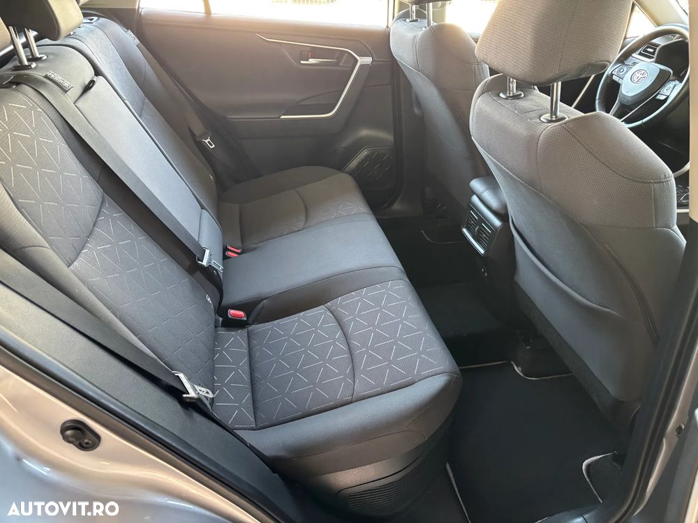 Toyota RAV4 - 34