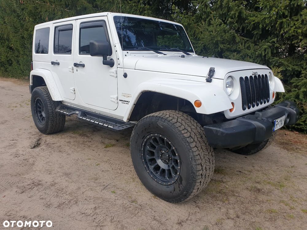 Jeep Wrangler Unlimited 3.8 Automatik Sahara - 3
