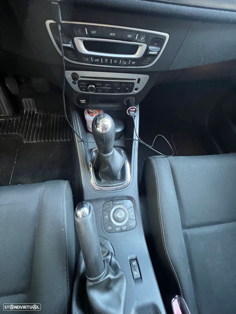 Renault Mégane Sport Tourer dCi 90 FAP Paris - 8
