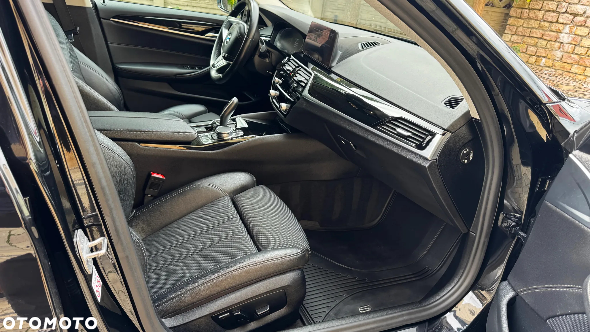 BMW Seria 5 520d Sport Line sport - 21