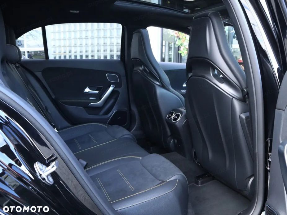 Mercedes-Benz Klasa A 45 S AMG 4-Matic 8G-DCT - 13
