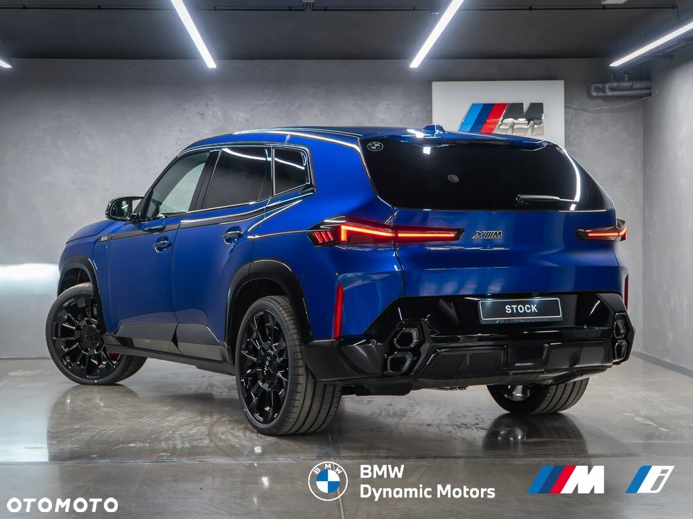BMW XM - 7