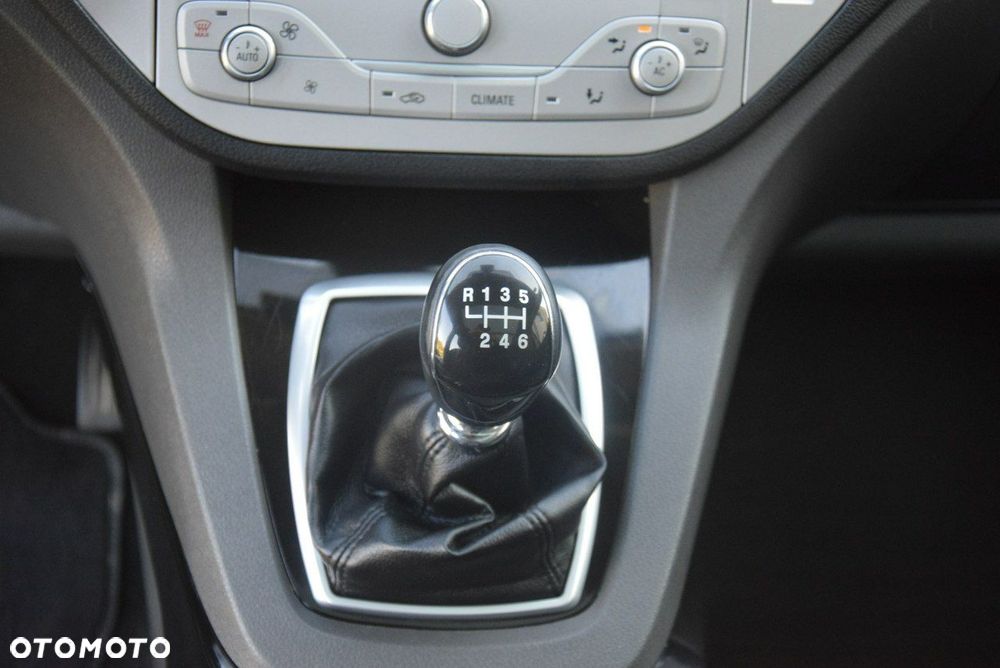 Ford Kuga S 2.0 TDCi 4x4 Editionsmodell - 29